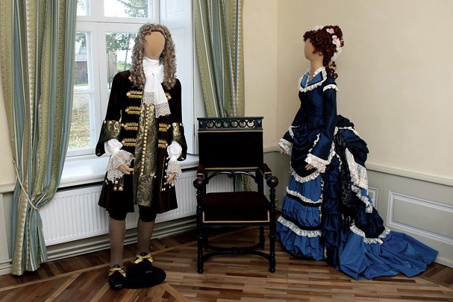  Historical costumes for Kukruse manor