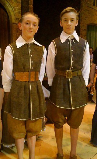  Musical ''Kermessen Brgges'' costumes