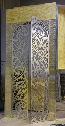  A. L.Weber ''Love Never Die�s'' costumes and decorations