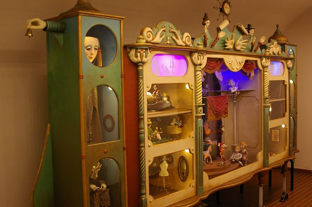  Mechanical puppet-theatre