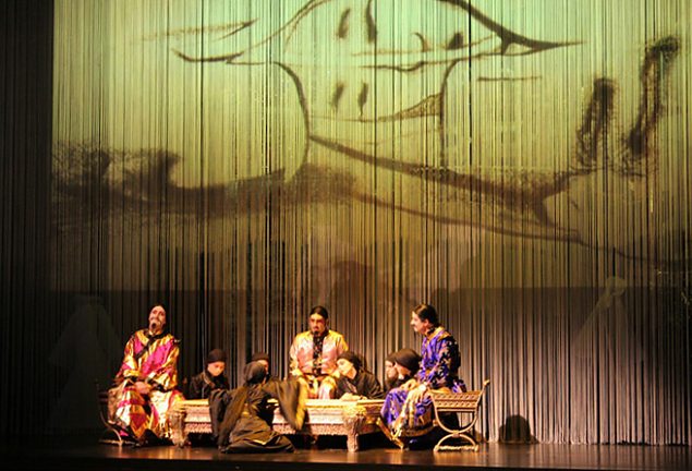  Puccini ''Turandot'' decorations and costumes